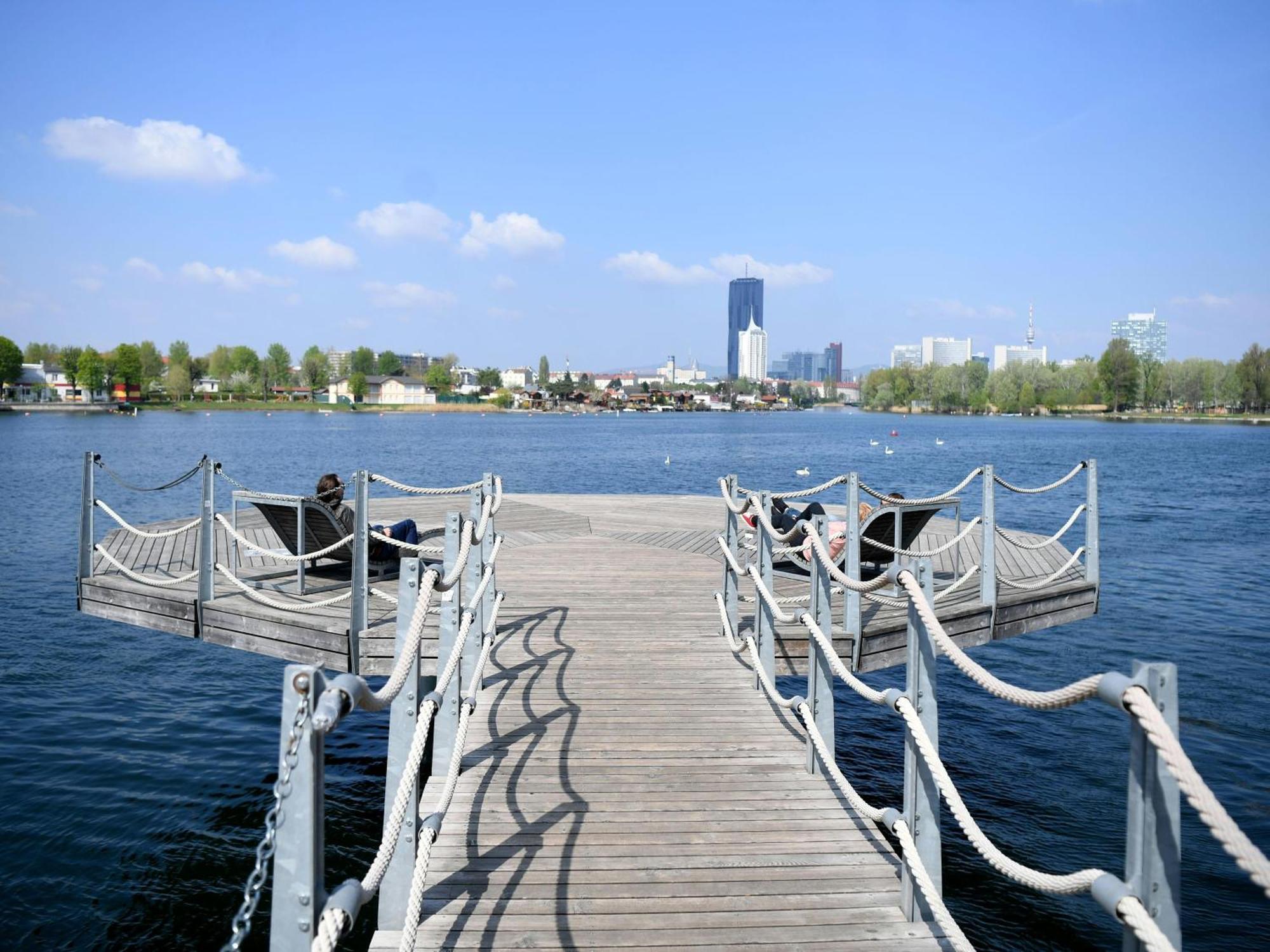Apartamento Ursula Rose Collection An Der Donau Viena Exterior foto